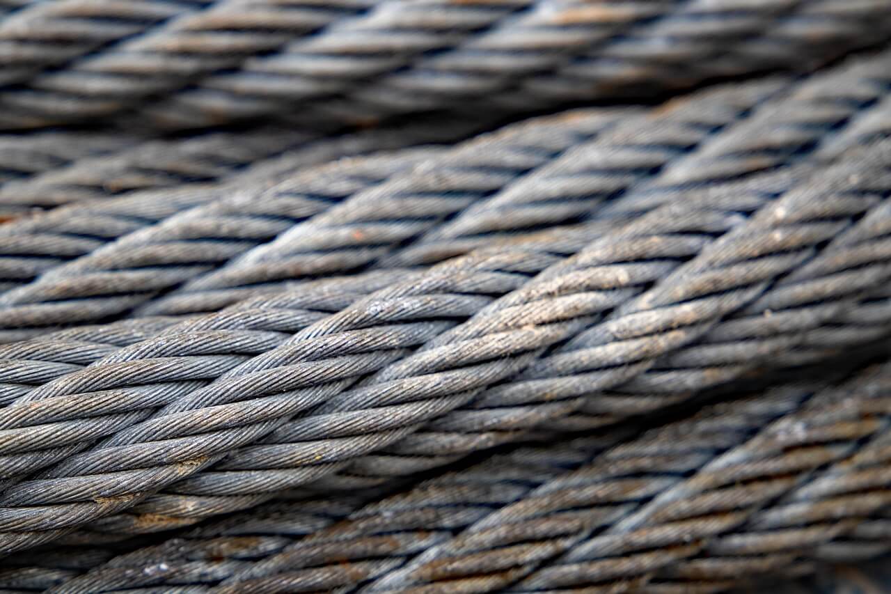 Tłoczniki i wykrojniki dla firm z Toruń – narzędziownia Palimet